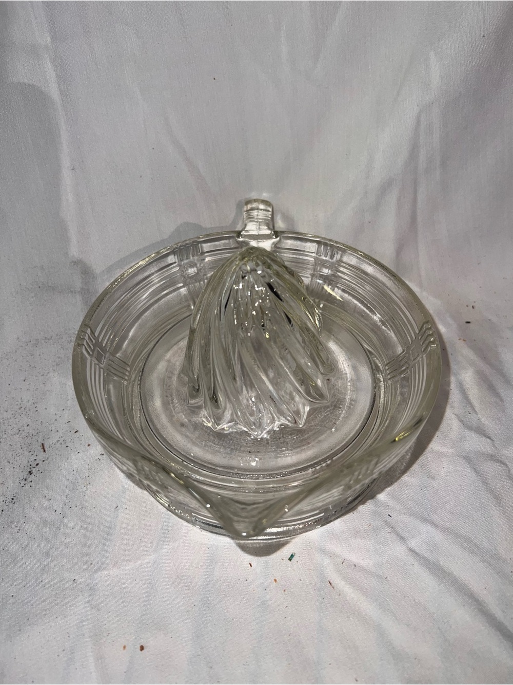 Source Unknown Clear Glass Citrus Juicer Reamer